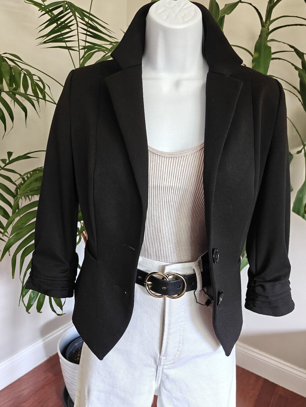EXPRESS Cropped Blazer